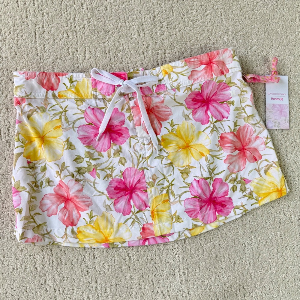 LoveShackFancy Hurley Hibiscus Boardie Skirt White Pink‎ Floral Beach Size S
